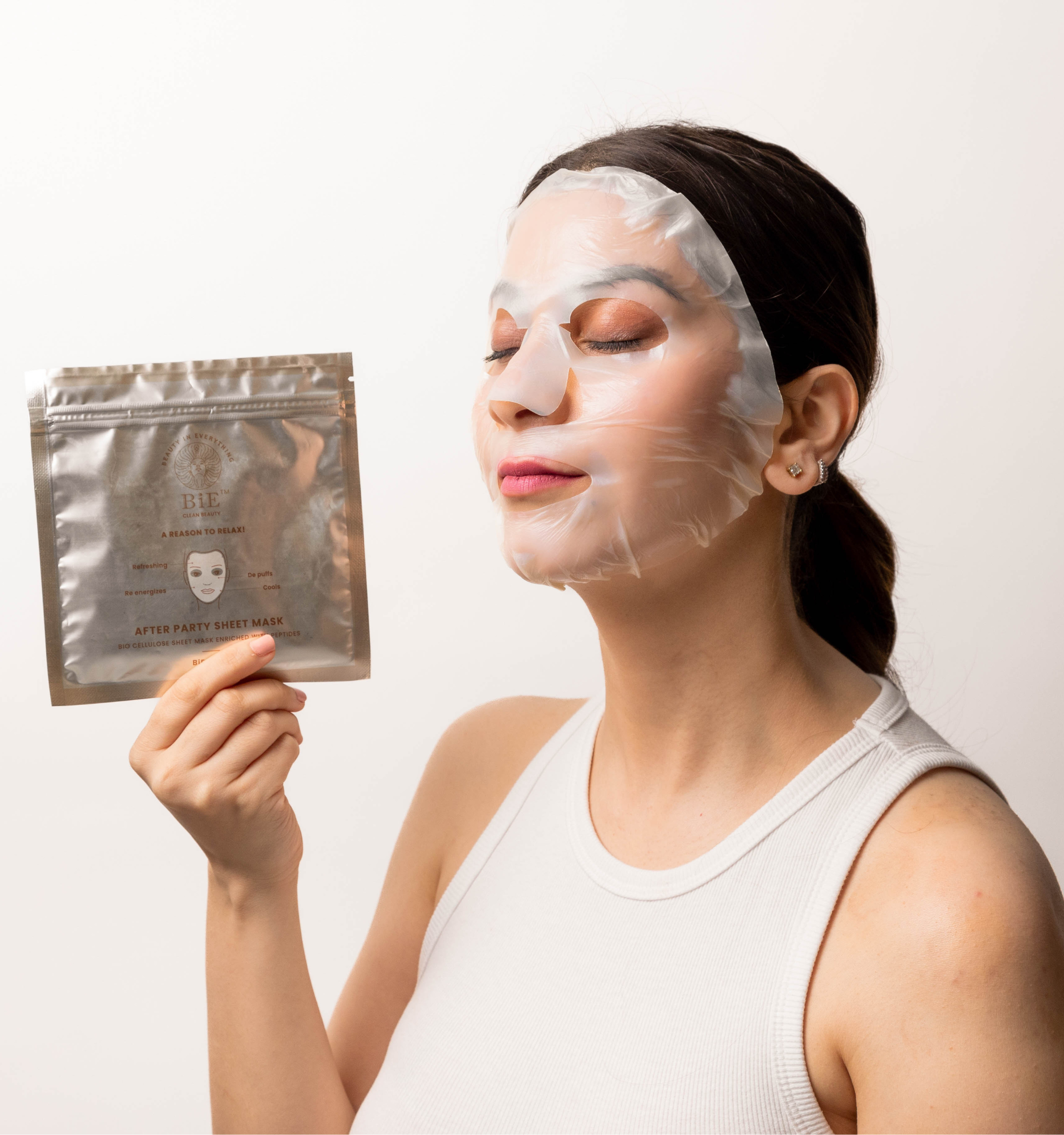 Free Complimentary Multi-Peptide Sheet Mask